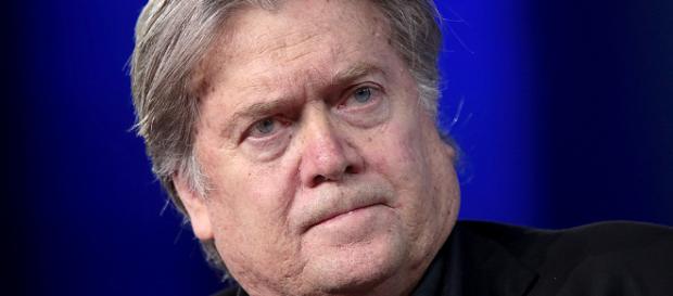Bannon solicitado a dar testimonio sobre el caso Trump Bannon solicitado a dar testimonio sobre el caso Trump