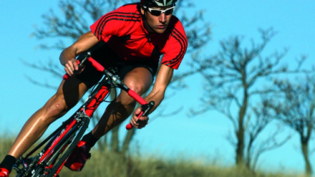 Andare in bici non nuoce alla fertilità e alla salute dei ciclisti (foto sportlife.es)