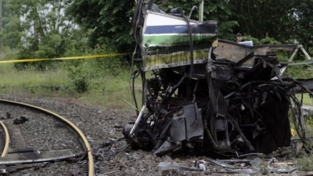 Scontro treno-scuolabus in Francia: morti quattro ragazzi ... - gds.it