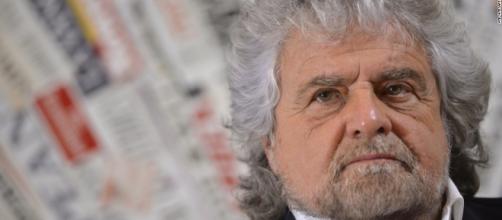 Beppe Grillo: il Movimento 5 Stelle ha presentato il proprio simbolo per le prossime elezioni politiche