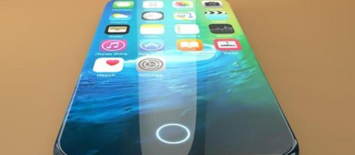 Apple, l'iPhone 8 sarà sugli scaffali a ottobre