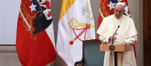 El Papa Francisco dando misa en Chile