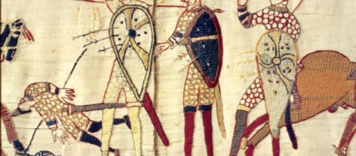 Scene della battaglia di Hastings dell'arazzo di Bayeux