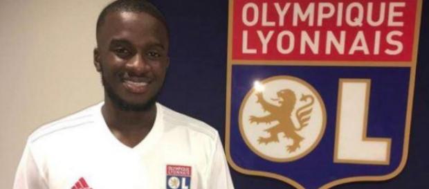 Tanguy Ndombélé et les "problèmes de riche" de Genesio (Twitter_OL). Tanguy Ndombélé et les "problèmes de riche" de Genesio (Twitter_OL).