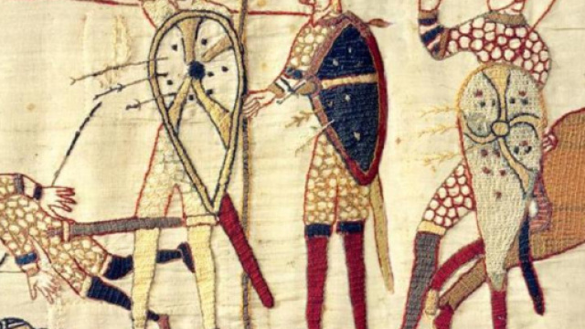 Scene della battaglia di Hastings dell'arazzo di Bayeux