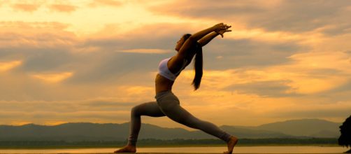 Practice these Yoga poses to Improve Digestion – PLAYSFIT - playsfit.com