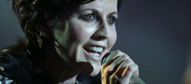 Tote Cranberries-Sängerin litt unter psychischen Problemen. - Blick - blick.ch Tote Cranberries-Sängerin litt unter psychischen Problemen. - Blick - blick.ch