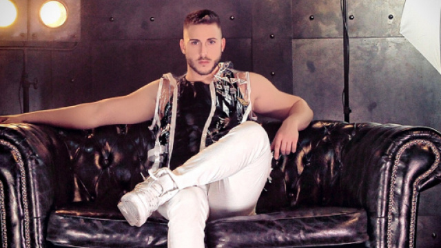 Alex Palmieri nella copertina di 'Reset', il nuovo album, uscito il 12 gennaio 2018 per Believe Digital.