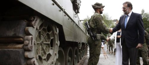 El ejercito español despliega sus tropas en la frontera de Rusia con Letonia
