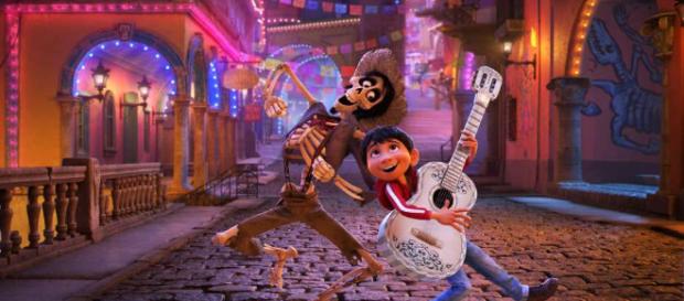 Coco y las tradiciones mexicanas ( via eldiariony.com) Coco y las tradiciones mexicanas ( via eldiariony.com)