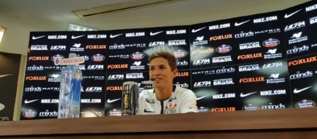 Jogador deu entrevista após seu primeiro treino Jogador deu entrevista após seu primeiro treino