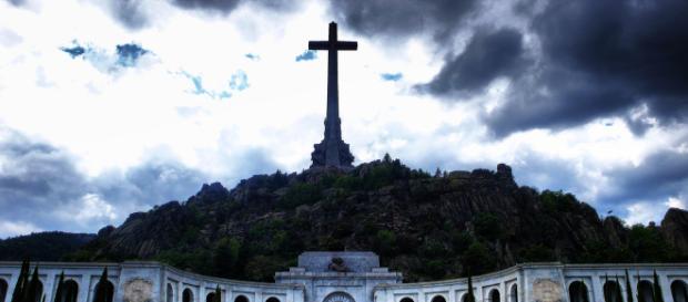 María Zurita acude por sorpresa al Valle de los Caídos María Zurita acude por sorpresa al Valle de los Caídos