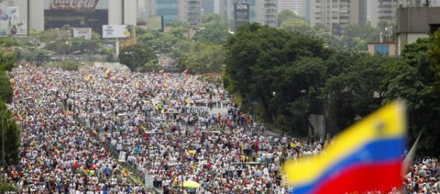 Mueren dos personas en la marcha opositora convocada en Venezuela - elespanol.com Mueren dos personas en la marcha opositora convocada en Venezuela - elespanol.com