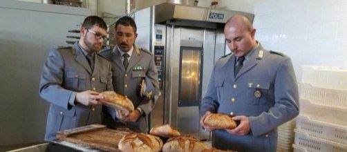 Carabinieri di Catania nella panetteria abusiva