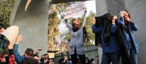 Iran, le proteste di piazza di questi giorni potrebbero non essere spontanee