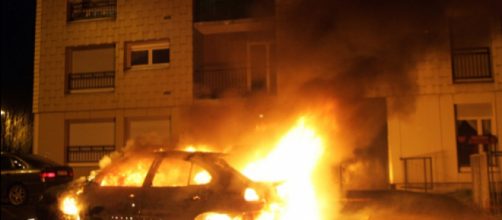 Que faire si votre voiture brûle le 1er de l'an? | Slate.fr - slate.fr