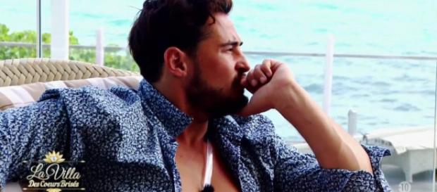 Pourquoi Rémi Notta (La Villa des Coeurs Brisés 3) est-il parti précipitamment du tournage ? Pourquoi Rémi Notta (La Villa des Coeurs Brisés 3) est-il parti précipitamment du tournage ?