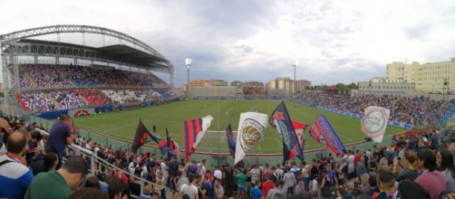 I tifosi della Curva Sud di Crotone