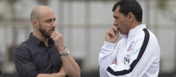 Fábio Carille pode ter novo reforço no elenco Fábio Carille pode ter novo reforço no elenco
