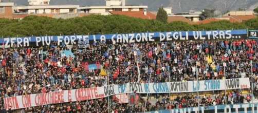 Pisa-Monza 1-0 la tifoseria protesta per le promesse di uno stadio nuovo