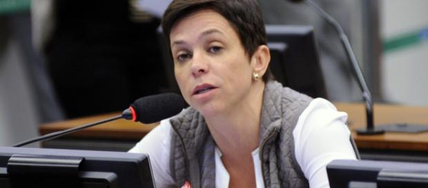 Deputada segue no aguardo da Justiça. Deputada segue no aguardo da Justiça.