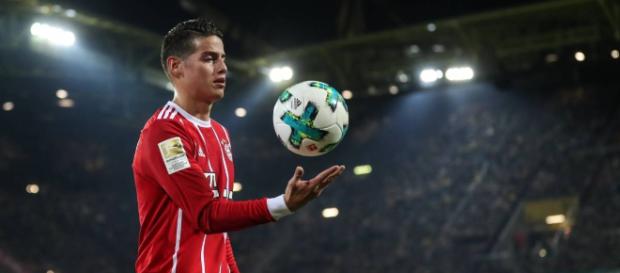 James Rodriguez acercandose al corner James Rodriguez acercandose al corner