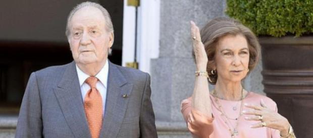 Juan Carlos y Sofía en imagen de archivo Juan Carlos y Sofía en imagen de archivo