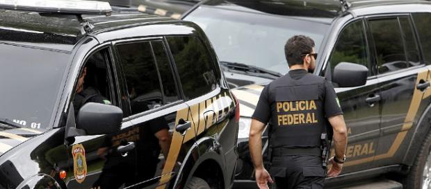 Polícia Federal terá vagas para delegados, peritos, escrivães e agentes Polícia Federal terá vagas para delegados, peritos, escrivães e agentes