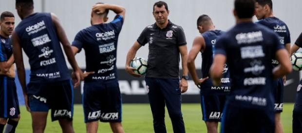 Cariile poupará cinco jogadores contra a Ferroviária. Cariile poupará cinco jogadores contra a Ferroviária.