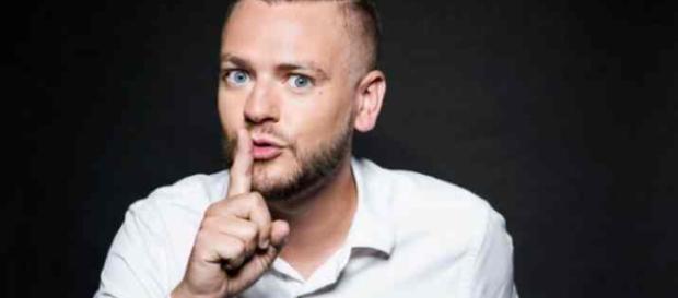 Depuis l'affaire JeremstarGate, le blogueur se mure dans le silence. Son avocate nous explique pourquoi. Depuis l'affaire JeremstarGate, le blogueur se mure dans le silence. Son avocate nous explique pourquoi.