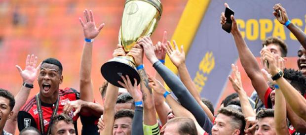 Flamengo vence São Paulo e é campeão da Copinha 2018 Flamengo vence São Paulo e é campeão da Copinha 2018