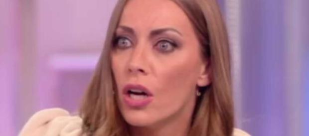 Pomeriggio 5, Karina Cascella contro Francesca Cipriani: 'All'Isola ha recitato' Pomeriggio 5, Karina Cascella contro Francesca Cipriani: 'All'Isola ha recitato'