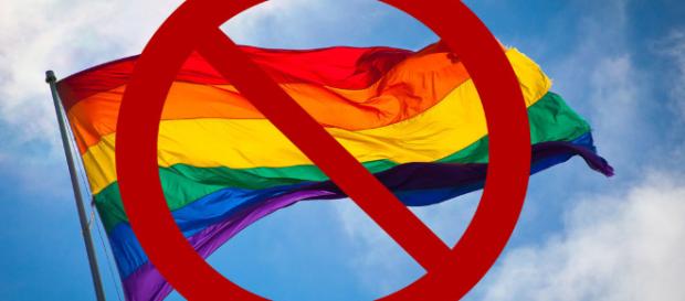 LGBTs morrem por conta de homofobia LGBTs morrem por conta de homofobia