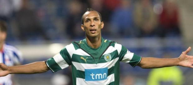 Liedson desembarcou no Corinthians em 2011 vindo do Sport Liedson desembarcou no Corinthians em 2011 vindo do Sport
