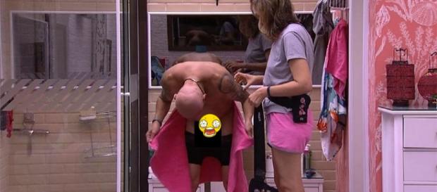 Participante do ''BBB 18'' mostra seu “volumão” (foto: Captura de vídeo) Participante do ''BBB 18'' mostra seu “volumão” (foto: Captura de vídeo)