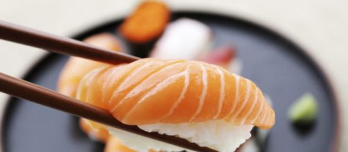 NOTIZIA VERA Amante del sushi estrae dal suo intestino un verme ... - bufale.net