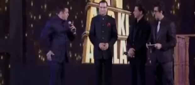 Salman, Shahrukh & Aamir together on one stage create Big history- Image credit - Falling Love | YouTbe Salman, Shahrukh & Aamir together on one stage create Big history- Image credit - Falling Love | YouTbe
