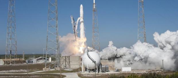 SpaceX’s Falcon 9 rocket and Dragon spacecraft lift off (Image credit - Tony Gray and Kevin O'Connell, Wikimedia Commons) SpaceX’s Falcon 9 rocket and Dragon spacecraft lift off (Image credit - Tony Gray and Kevin O'Connell, Wikimedia Commons)