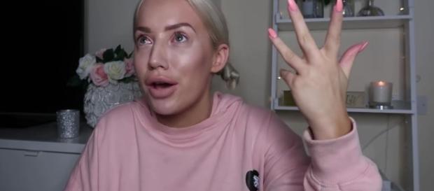 YouTuber Elle Darby Asks for Free Hotel, Owner Bans All Bloggers - dailydot.com YouTuber Elle Darby Asks for Free Hotel, Owner Bans All Bloggers - dailydot.com