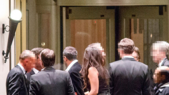 Londra, hostess molestate ad una serata di beneficenza | ft.com