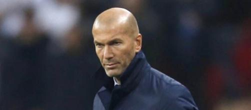 Zinedine Zidane en uno de sus partidos