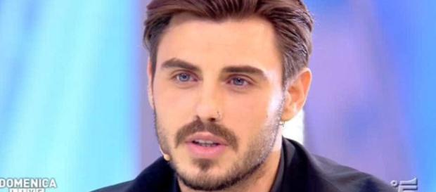 Francesco Monte all'Isola dei Famosi pensa ancora a Cecilia Francesco Monte all'Isola dei Famosi pensa ancora a Cecilia
