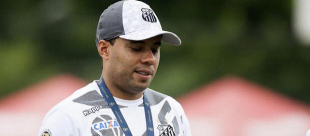 Jair ganhou mais um problema no elenco. (Foto Reprodução). Jair ganhou mais um problema no elenco. (Foto Reprodução).