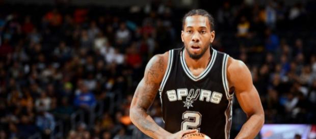 Kawhi Leonard no está en su mejor momento con los Spurs. Kawhi Leonard no está en su mejor momento con los Spurs.