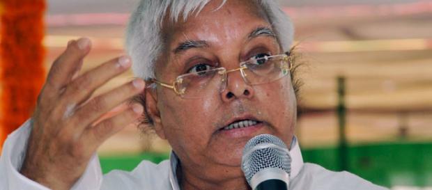 Lalu Calls Nitish Kumar 'Turncoat', Says 'Match was Fixed' With ... - (Image Credit:news18/Youtube) Lalu Calls Nitish Kumar 'Turncoat', Says 'Match was Fixed' With ... - (Image Credit:news18/Youtube)