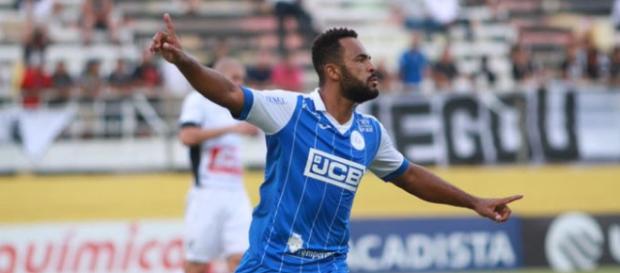 Lúcio Flávio fez o único gol do jogo Lúcio Flávio fez o único gol do jogo