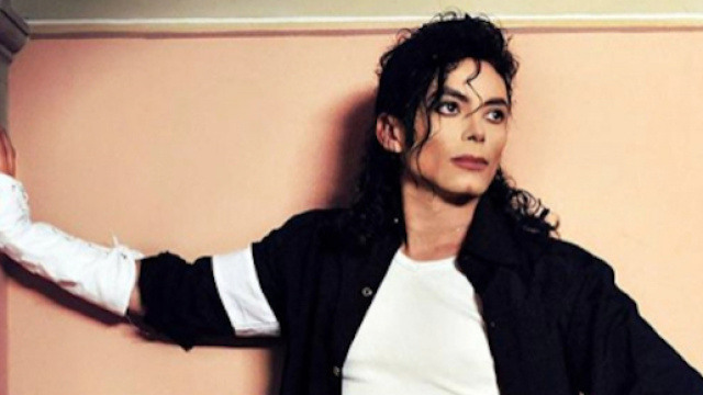 Sergio Cort&eacute;s, il miglior imitatore di Michael Jackson al mondo