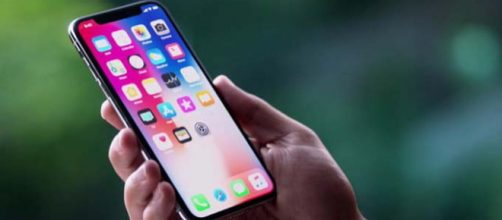 L'iPhone X presto in soffitta arriverà il suo successore