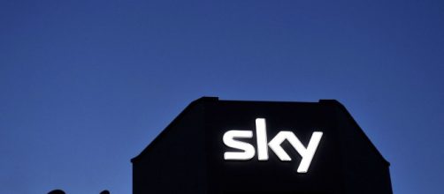 Sky: addio alla parabola, si trasmetterà solo in streaming online