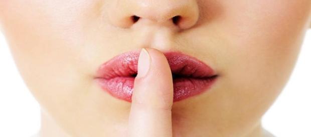 Guardar silencio es perjudicial para tu salud. Guardar silencio es perjudicial para tu salud.